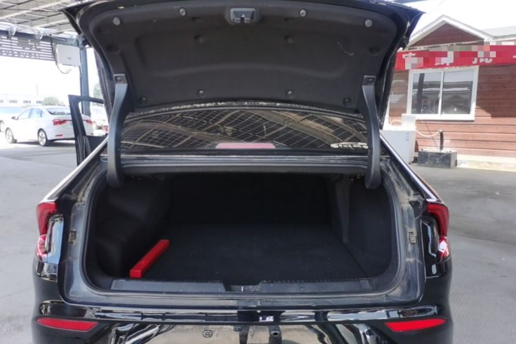 Used Wuling Xingguang 2024 Co-Creation Edition 70 Standard Model Trunk