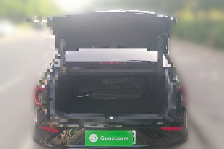 Used Wuling Xingguang 2024 Co-creation Edition 150 Standard Model Trunk