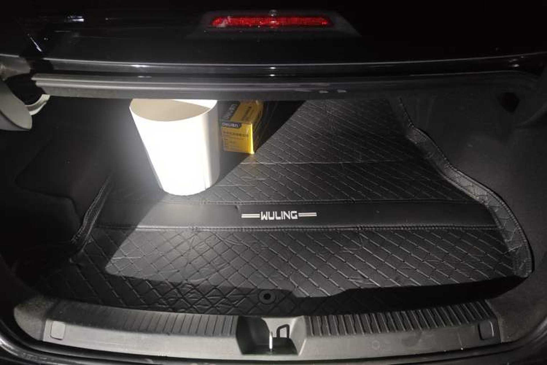 Used Wuling Xingguang 2024 Co-creation Edition 150 Standard Model Trunk