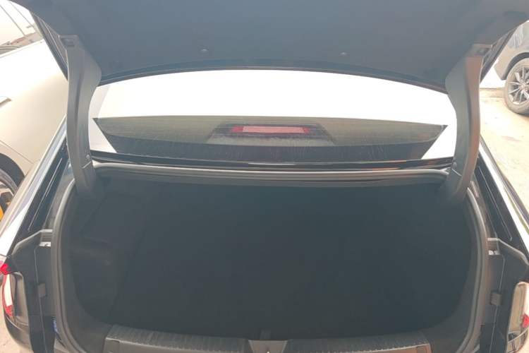 Used Wuling Xingguang 2024 Co-Creation Edition 150 Advanced Model Trunk