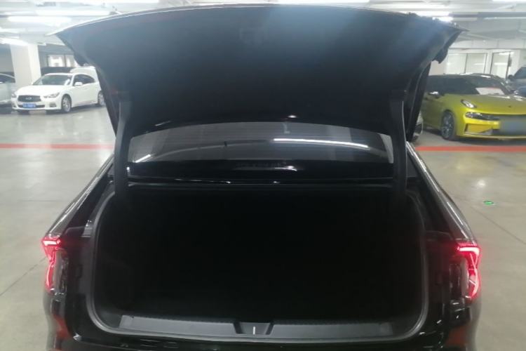Used Wuling Xingguang 2024 Co-Creation Edition 70 Standard Model Trunk
