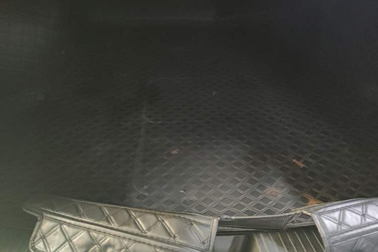 Used Wuling Xingguang 2024 Co-Creation Edition 510 Advanced Model Trunk