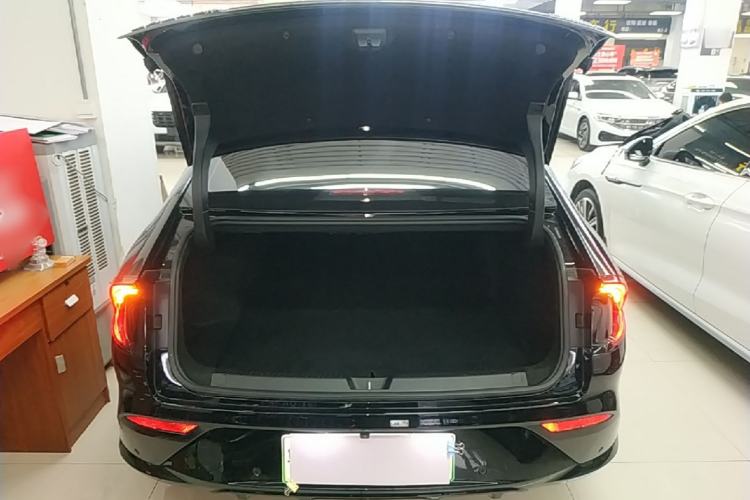 Used Wuling Xingguang 2024 Co-Creation Edition 510 Advanced Model Trunk