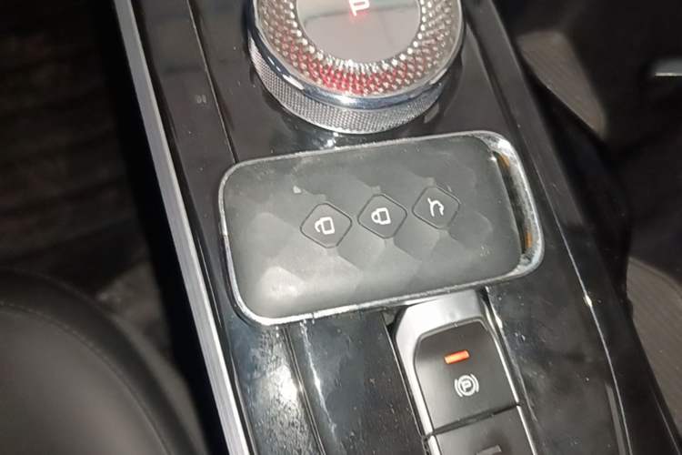 Used Wuling Xingguang 2024 Co-Creation Edition 510 Advanced Model Vehicle Key