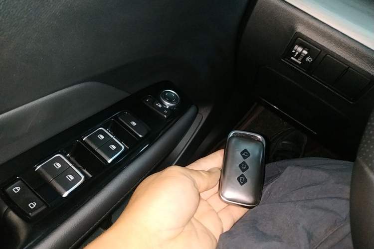 Used Wuling Xingguang 2024 Co-Creation Edition 510 Advanced Model Vehicle Key