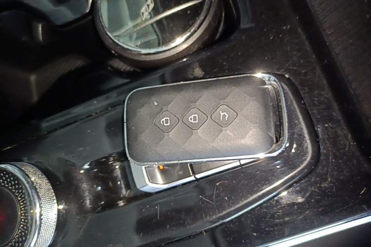 Used Wuling Xingguang 2024 Co-Creation Edition 510 Advanced Model Vehicle Key