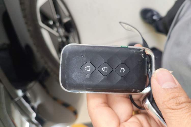 Used Wuling Xingguang 2024 Co-Creation Edition 510 Advanced Model Vehicle Key
