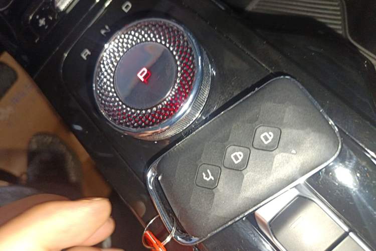 Used Wuling Xingguang 2024 Co-Creation Edition 150 Flagship Model Vehicle Key