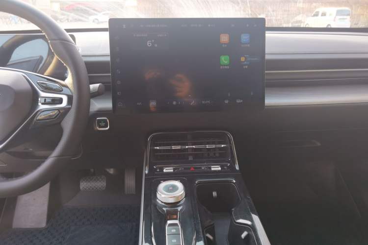 Used Wuling Xingguang 2024 Co-Creation Edition 510 Advanced Model Audio And AC Panel