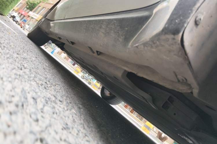 Used Wuling Xingguang 2024 Co-Creation Edition 510 Advanced Model Chassis Front Right