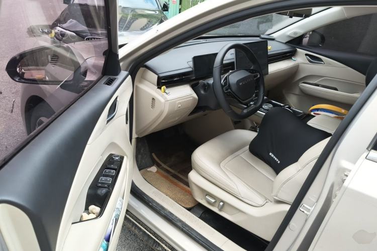 Used Wuling Xingguang 2024 Co-Creation Edition 510 Advanced Model Driver Seat