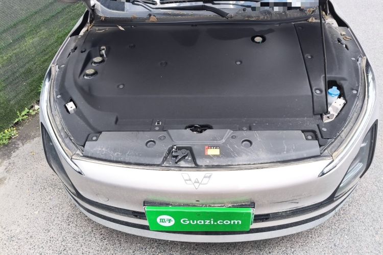 Used Wuling Xingguang 2024 Co-Creation Edition 510 Advanced Model Engine Bay