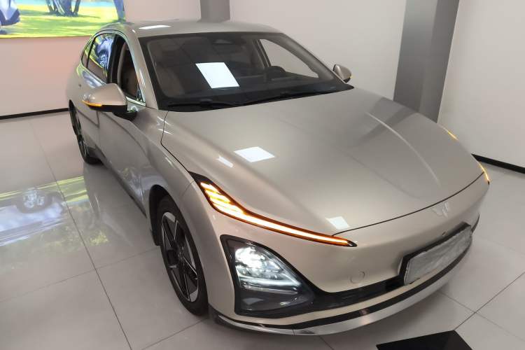 Used Wuling Xingguang 2024 Co-Creation Edition 510 Advanced Model Exterior 2