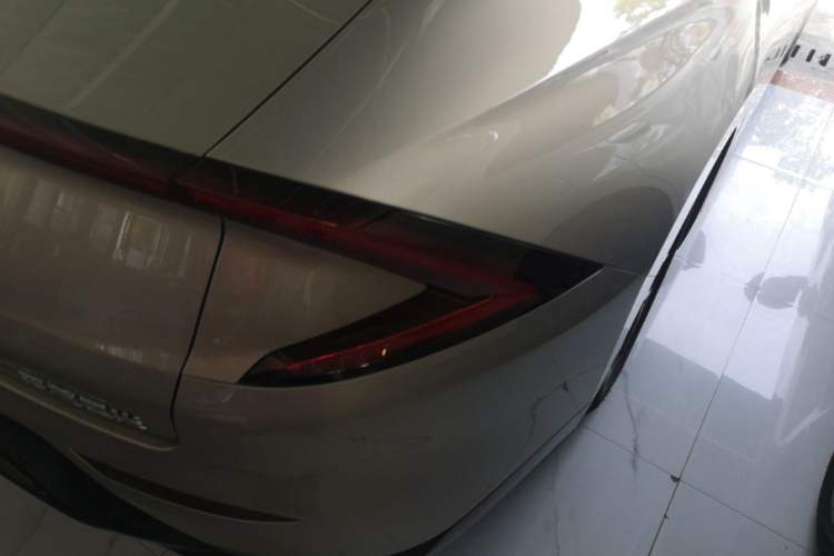 Used Wuling Xingguang 2024 Co-Creation Edition 510 Advanced Model Exterior 3