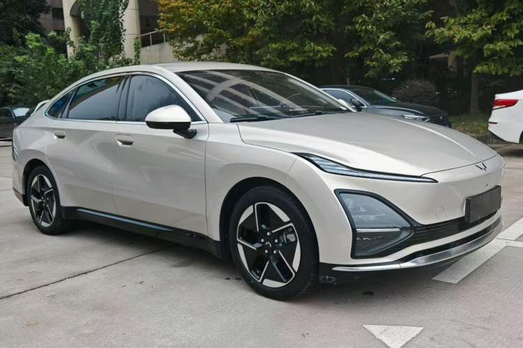 Used Wuling Xingguang 2024 Co-Creation Edition 510 Advanced Model Exterior 6