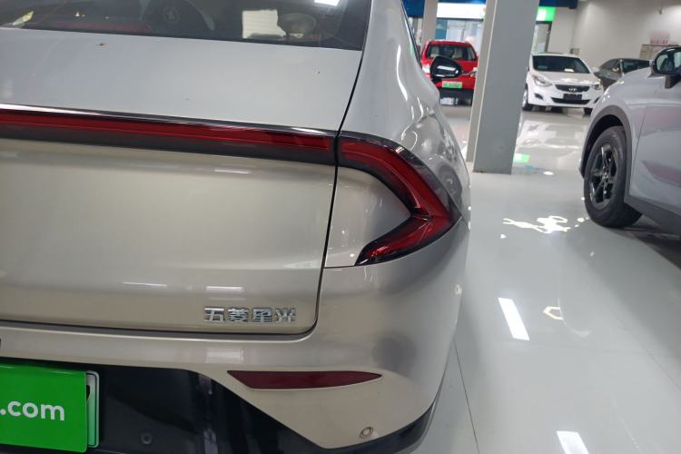 Used Wuling Xingguang 2024 Co-Creation Edition 510 Advanced Model Exterior 6
