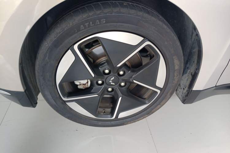 Used Wuling Xingguang 2024 Co-Creation Edition 510 Advanced Model Exterior 7