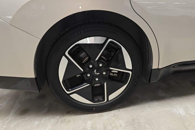 Used Wuling Xingguang 2024 Co-Creation Edition 510 Advanced Model Exterior 8