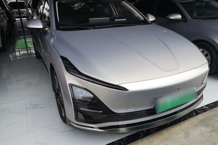 Used Wuling Xingguang 2024 Co-Creation Edition 510 Advanced Model Front Right 45 Deg