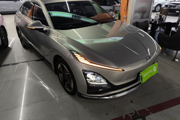 Used Wuling Xingguang 2024 Co-Creation Edition 510 Advanced Model Front Right 45 Deg