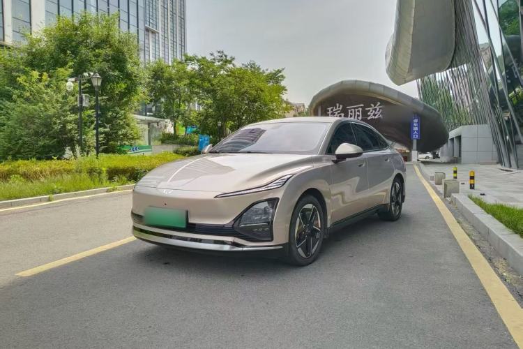 Wuling Xingguang 2024 Co-Creation Edition 510 Advanced Model