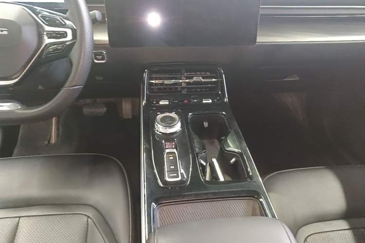 Used Wuling Xingguang 2024 Co-Creation Edition 510 Advanced Model Gear Lever