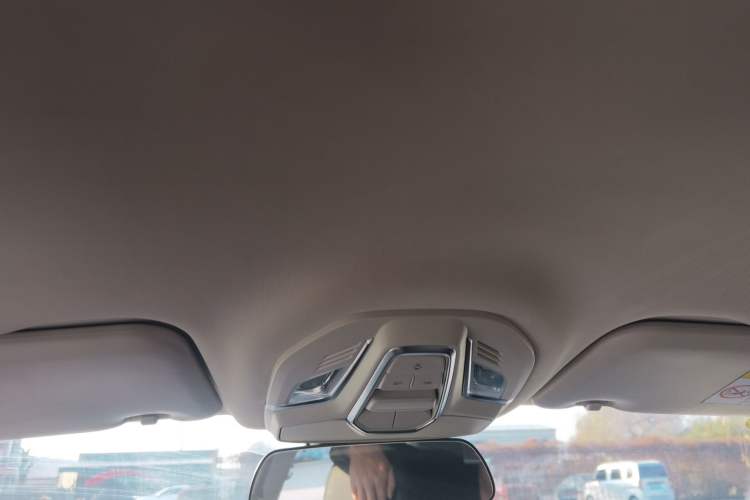 Used Wuling Xingguang 2024 Co-Creation Edition 510 Advanced Model Headliner