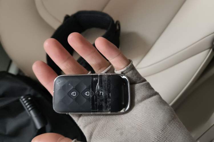 Used Wuling Xingguang 2024 Co-Creation Edition 510 Advanced Model Interior 1