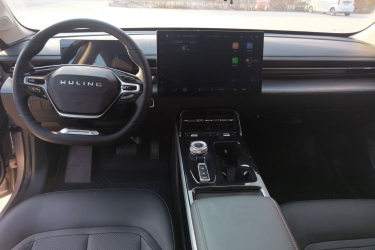 Used Wuling Xingguang 2024 Co-Creation Edition 510 Advanced Model Interior 2