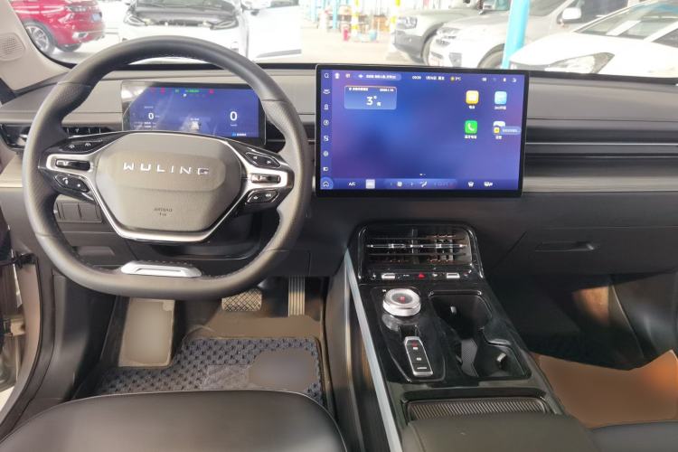 Used Wuling Xingguang 2024 Co-Creation Edition 510 Advanced Model Interior 2