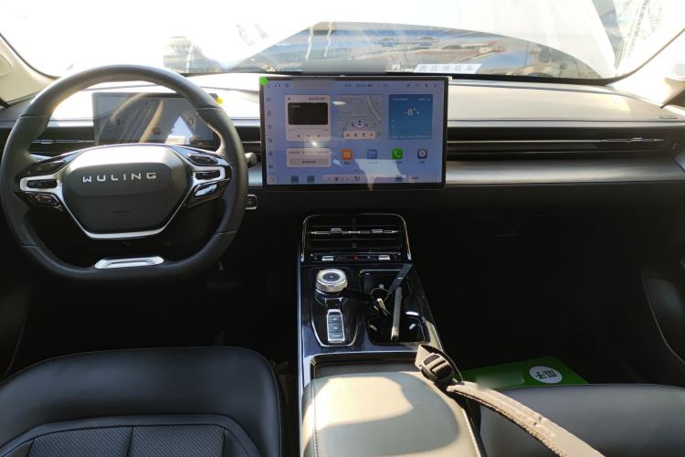 Used Wuling Xingguang 2024 Co-Creation Edition 510 Advanced Model Interior 2