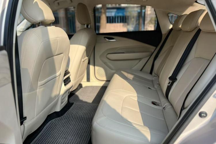 Used Wuling Xingguang 2024 Co-Creation Edition 510 Advanced Model Interior 4
