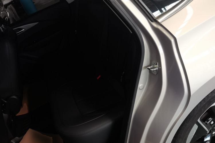 Used Wuling Xingguang 2024 Co-Creation Edition 510 Advanced Model Interior 4