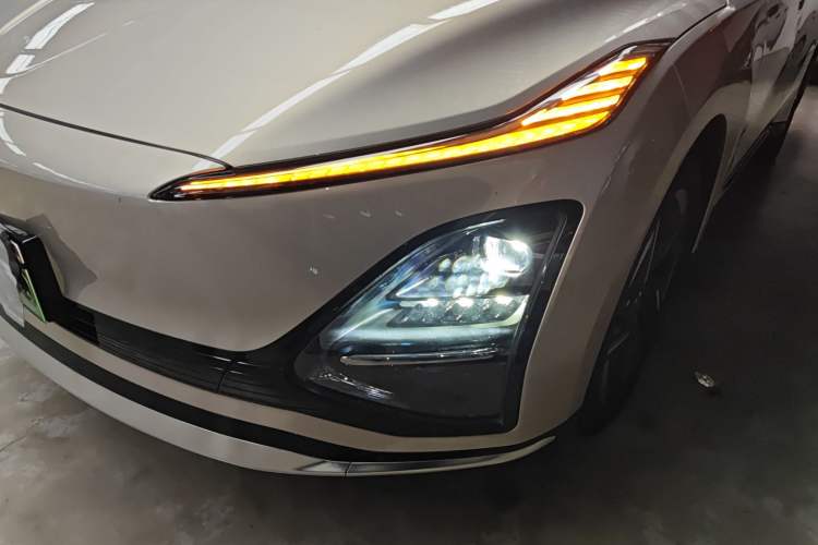Used Wuling Xingguang 2024 Co-Creation Edition 510 Advanced Model Left Front Headlight