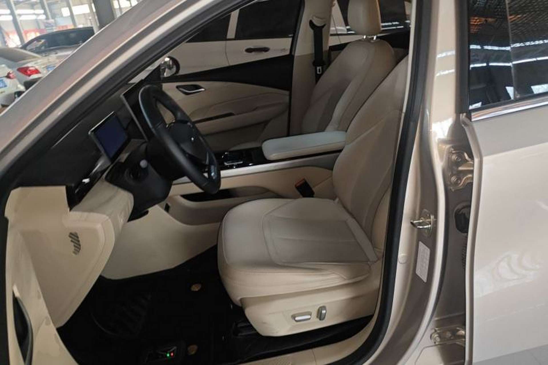Used Wuling Xingguang 2024 Co-Creation Edition 510 Advanced Model Left Front Seat
