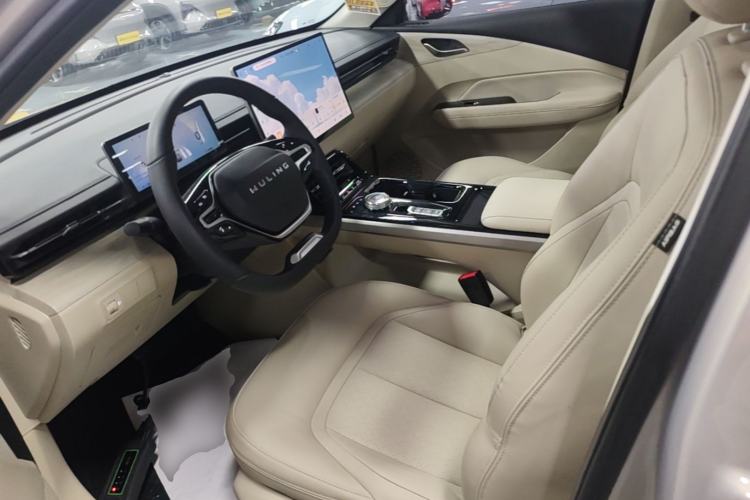 Used Wuling Xingguang 2024 Co-Creation Edition 510 Advanced Model Left Front Seat