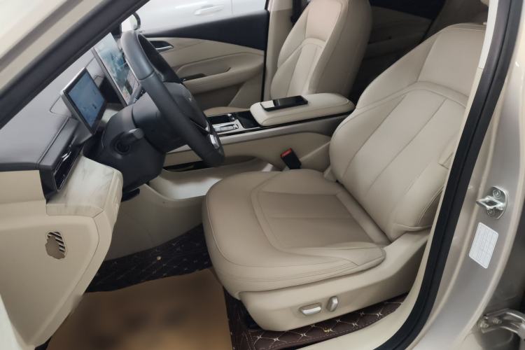 Used Wuling Xingguang 2024 Co-Creation Edition 510 Advanced Model Left Front Seat