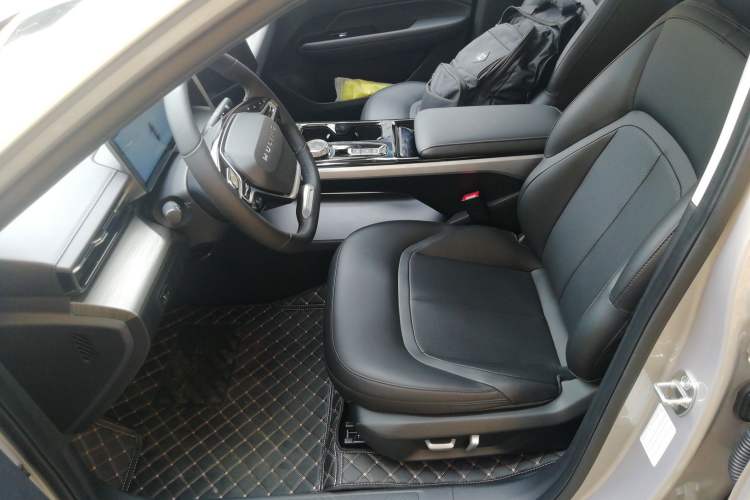 Used Wuling Xingguang 2024 Co-Creation Edition 510 Advanced Model Left Front Seat