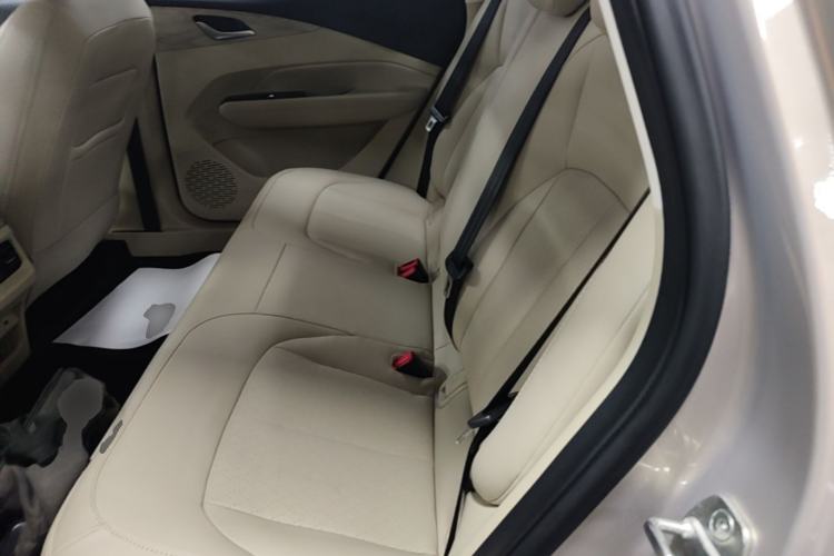 Used Wuling Xingguang 2024 Co-Creation Edition 510 Advanced Model Left Rear Seat
