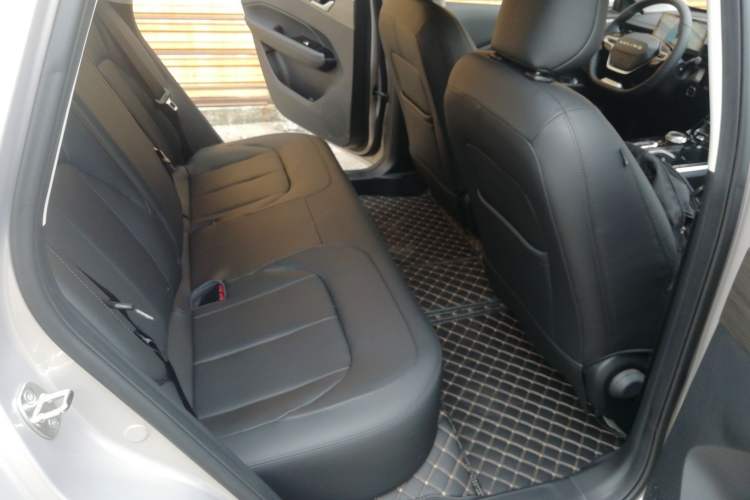 Used Wuling Xingguang 2024 Co-Creation Edition 510 Advanced Model Left Rear Seat