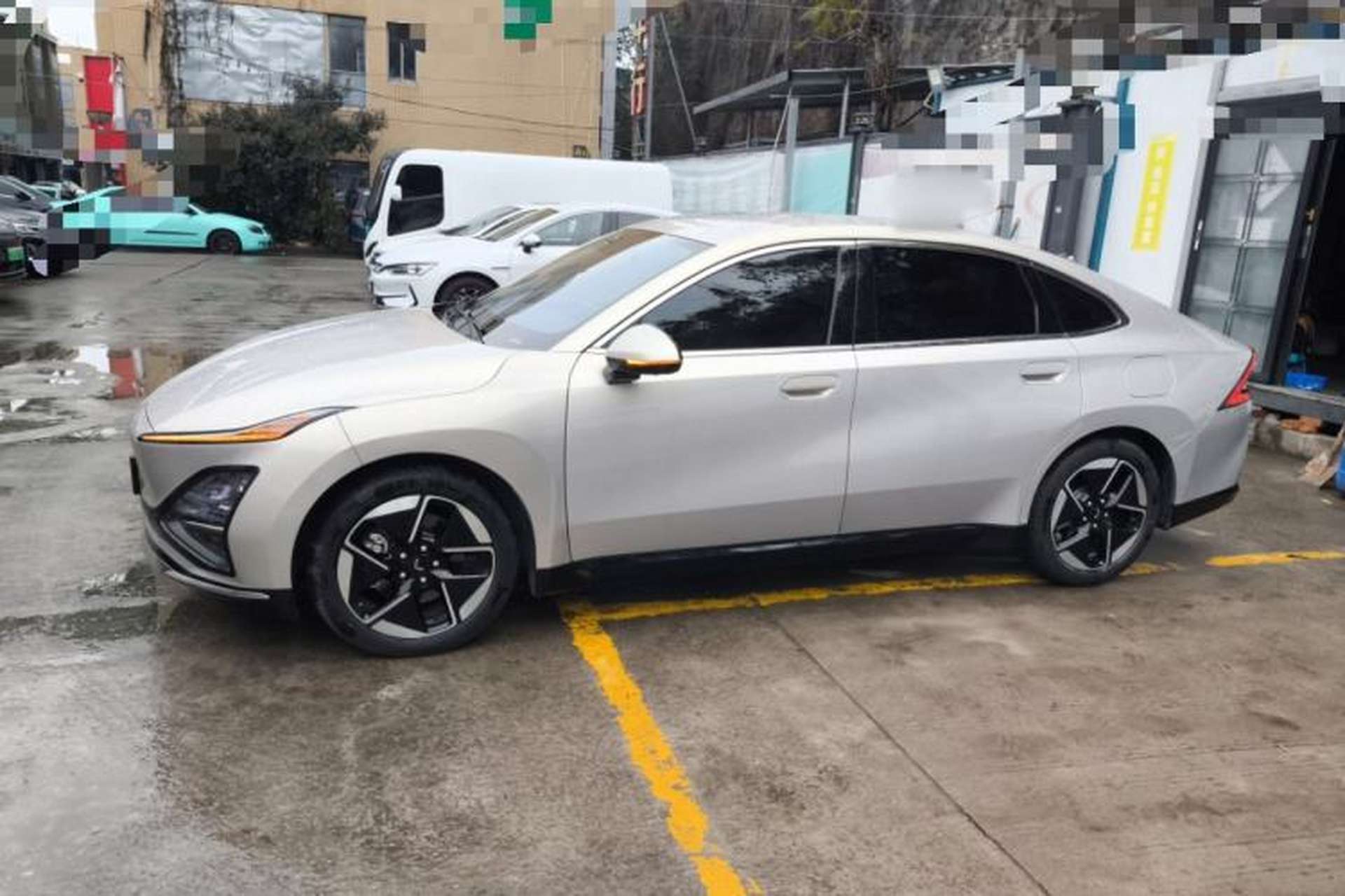 Used Wuling Xingguang 2024 Co-Creation Edition 510 Advanced Model Left Side