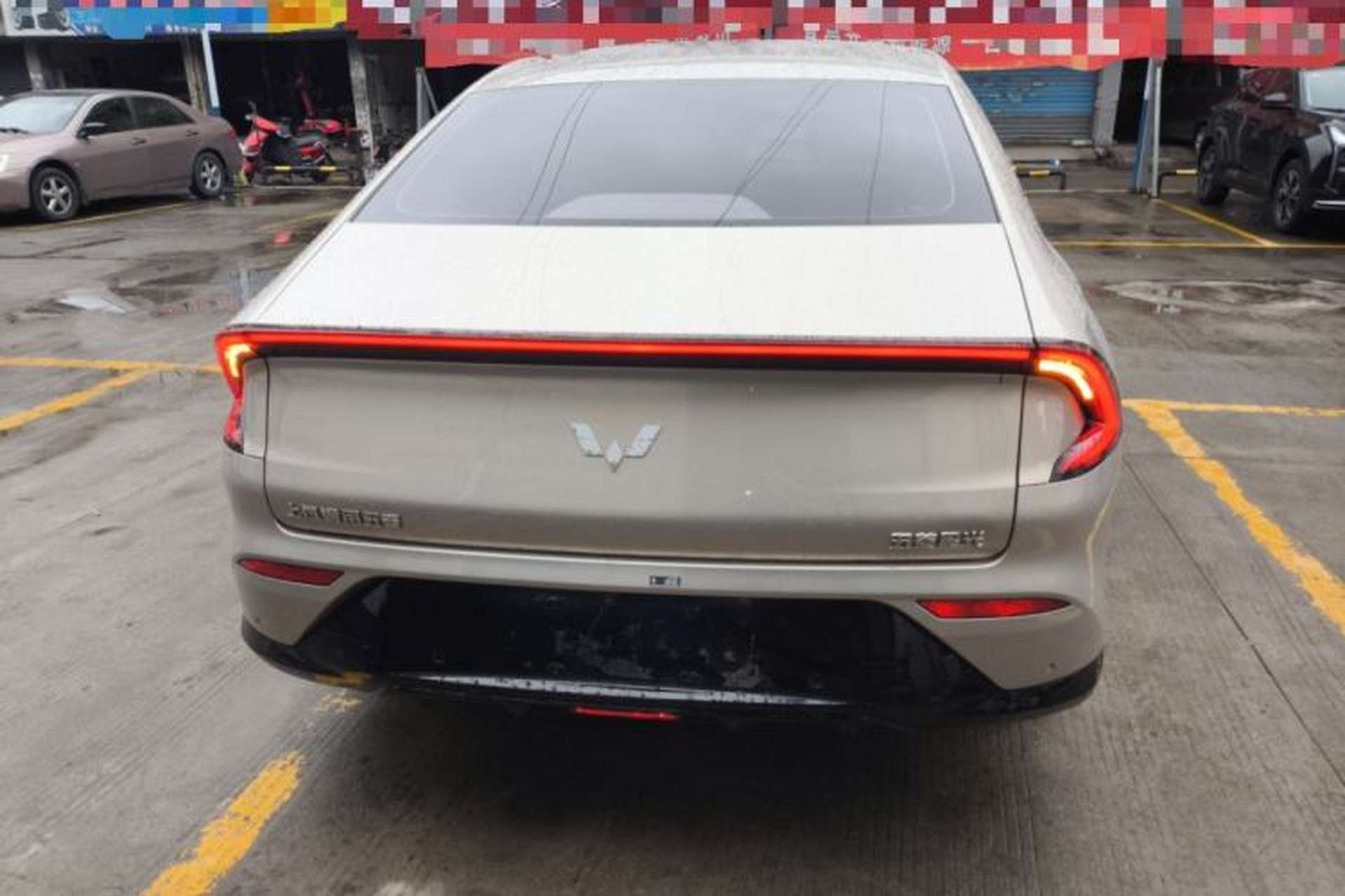 Used Wuling Xingguang 2024 Co-Creation Edition 510 Advanced Model Rear
