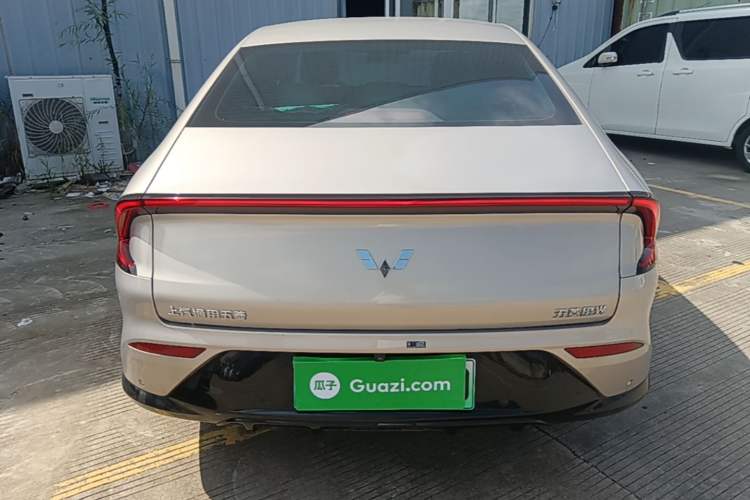 Used Wuling Xingguang 2024 Co-Creation Edition 510 Advanced Model Rear