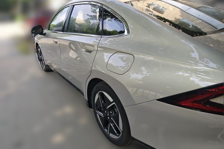Used Wuling Xingguang 2024 Co-Creation Edition 510 Advanced Model Rear Left 45 Deg