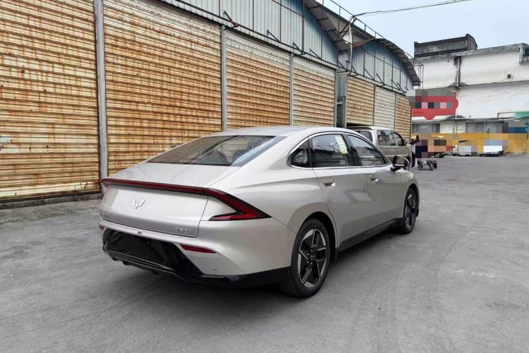 Used Wuling Xingguang 2024 Co-Creation Edition 510 Advanced Model Rear Right 45 Deg