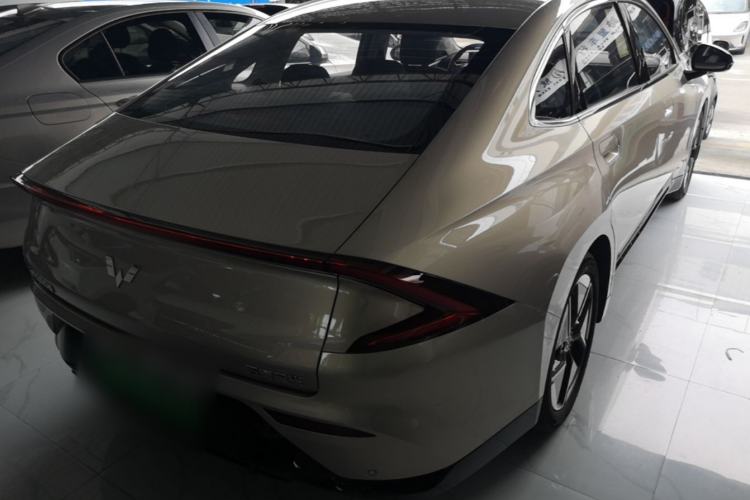 Used Wuling Xingguang 2024 Co-Creation Edition 510 Advanced Model Rear Right 45 Deg
