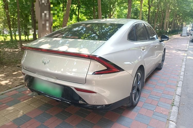 Used Wuling Xingguang 2024 Co-Creation Edition 510 Advanced Model Rear Right 45 Deg