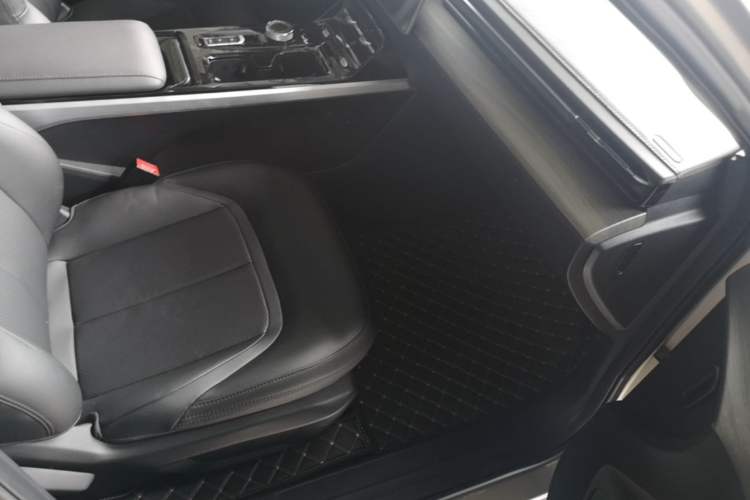 Used Wuling Xingguang 2024 Co-Creation Edition 510 Advanced Model Right Front Seat