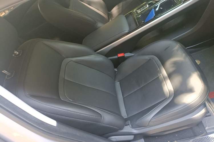 Used Wuling Xingguang 2024 Co-Creation Edition 510 Advanced Model Right Front Seat