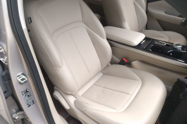 Used Wuling Xingguang 2024 Co-Creation Edition 510 Advanced Model Right Front Seat